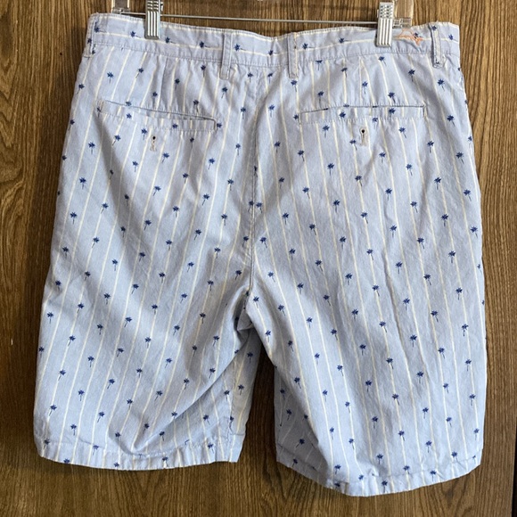 Tommy Bahama Reversible Chino Shorts Cotton Stripes Plaid Size 34 Preppy EUC - Picture 8 of 8
